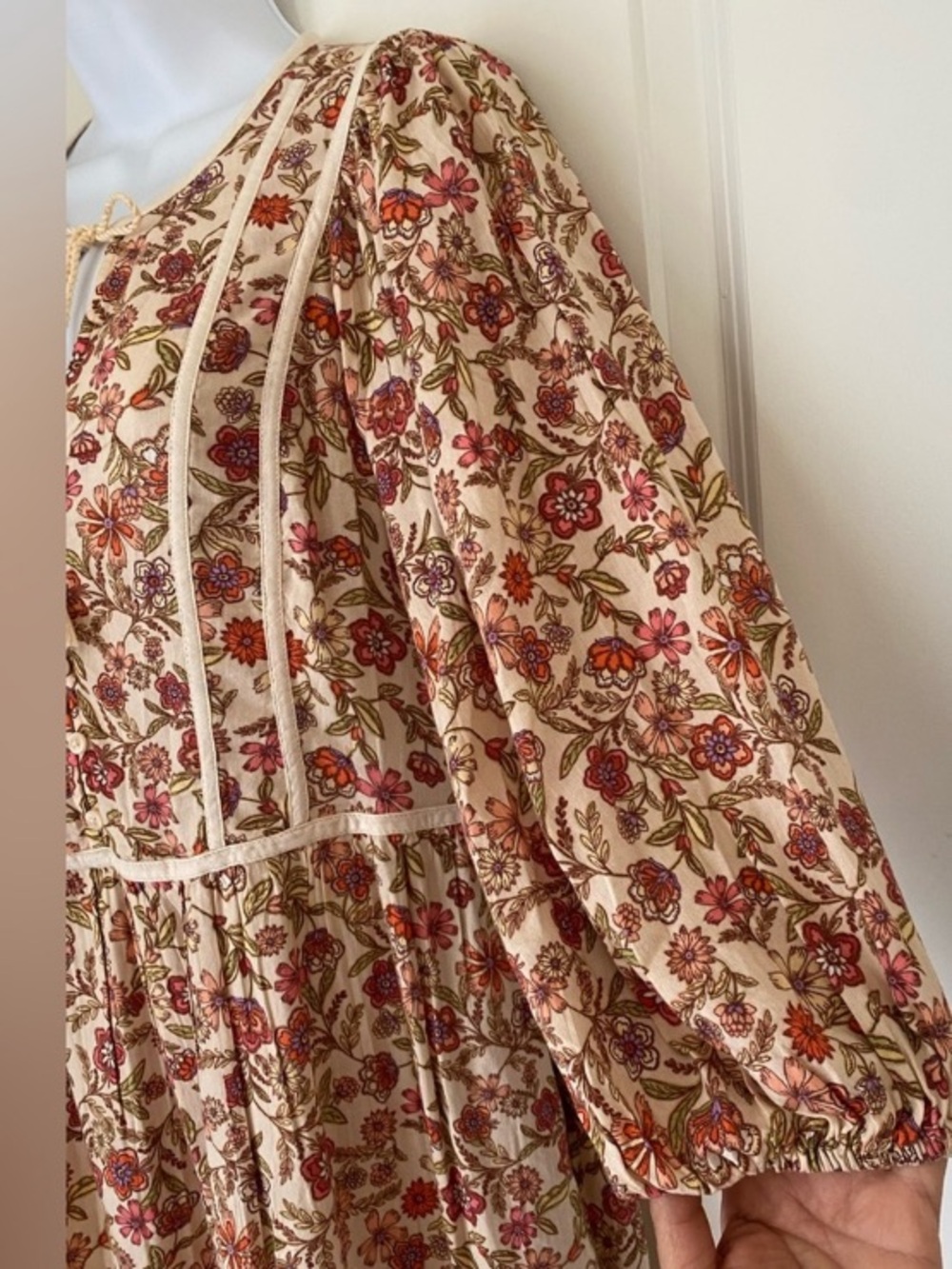 Floral Peach Midi Dress with Long Sleeves - Picture 5 of 10